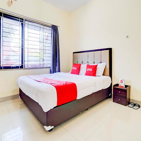 Oyo 90052 Star House Hotel Cirebon Exterior foto